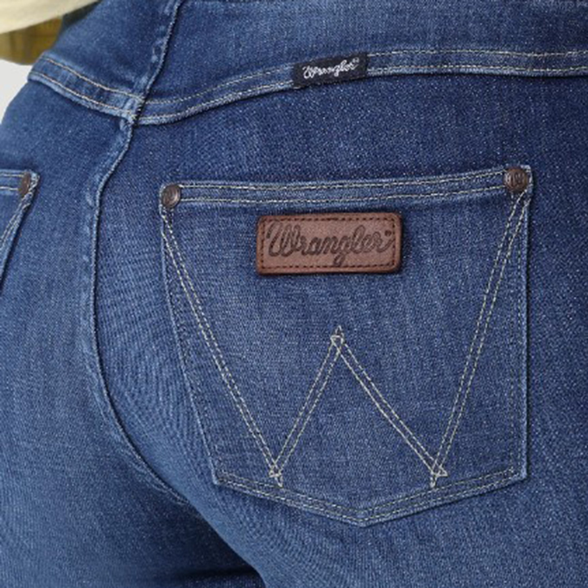 wrangler jeans, Women's Fashion, Bottoms, Jeans on Carousell